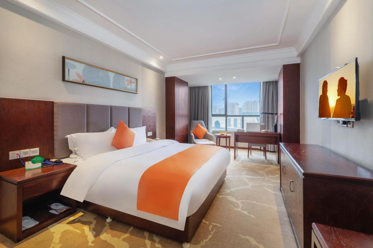 Huzhou Wealth Hotel Bagian luar foto