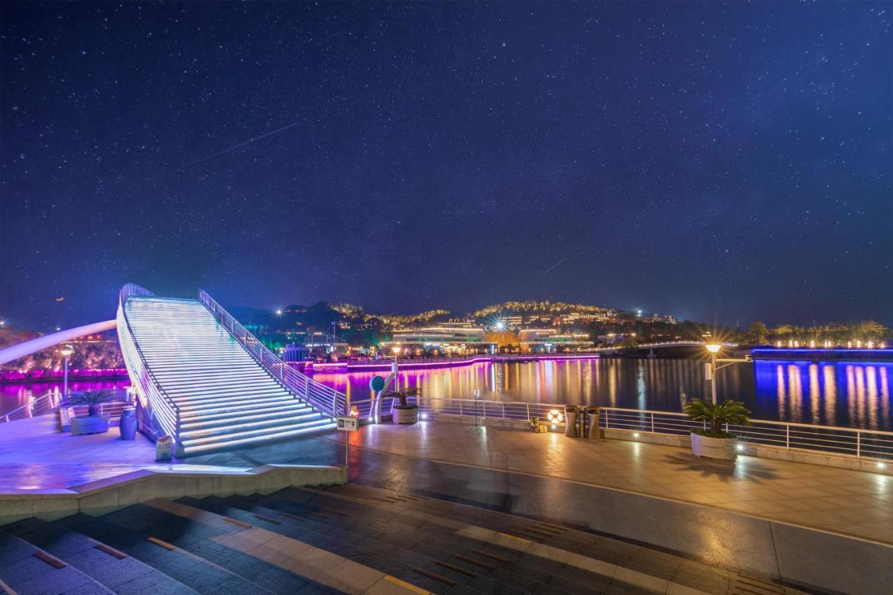 Huzhou Wealth Hotel Bagian luar foto
