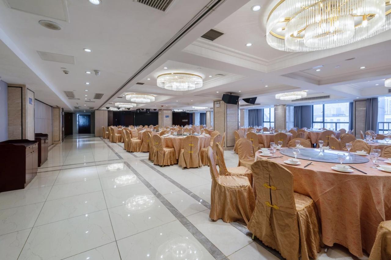Huzhou Wealth Hotel Bagian luar foto