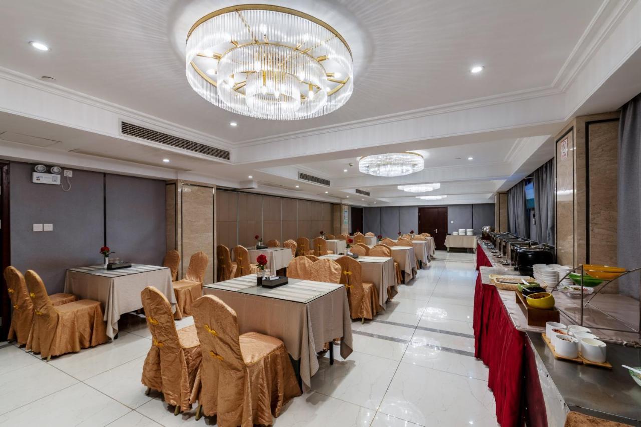 Huzhou Wealth Hotel Bagian luar foto
